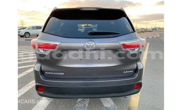 اشتري Imported Toyota Highlander آخر سيارة في Import - Dubai في الصومال اشتري Imported Toyota Highlander آخر سيارة في Import - Dubai في الصومال