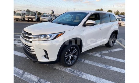 Buy Import Toyota Highlander White Car in Import - Dubai in Somalia Buy Import Toyota Highlander White Car in Import - Dubai in Somalia