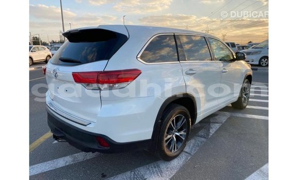 Buy Import Toyota Highlander White Car in Import - Dubai in Somalia Buy Import Toyota Highlander White Car in Import - Dubai in Somalia