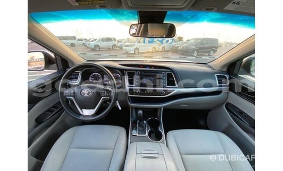 Buy Import Toyota Highlander White Car in Import - Dubai in Somalia Buy Import Toyota Highlander White Car in Import - Dubai in Somalia