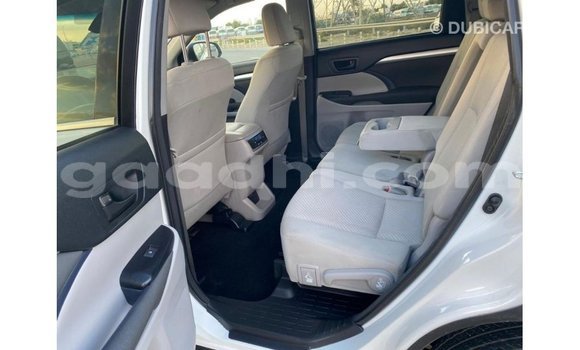 Buy Import Toyota Highlander White Car in Import - Dubai in Somalia Buy Import Toyota Highlander White Car in Import - Dubai in Somalia
