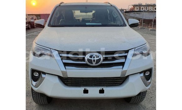 اشتري Imported Toyota Fortuner أبيض سيارة في Import - Dubai في الصومال اشتري Imported Toyota Fortuner أبيض سيارة في Import - Dubai في الصومال
