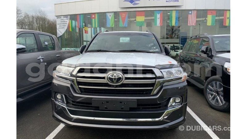 Big with watermark toyota land cruiser somalia import dubai 4349