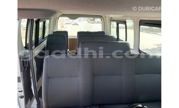 Buy Import Toyota Hiace White Car in Import - Dubai in Somalia Buy Import Toyota Hiace White Car in Import - Dubai in Somalia
