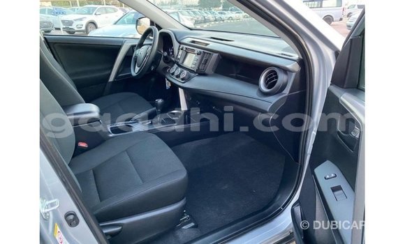 Buy Import Toyota HiAce Other Truck in Import - Dubai in Somalia Buy Import Toyota HiAce Other Truck in Import - Dubai in Somalia