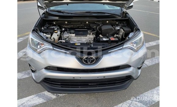 Buy Import Toyota HiAce Other Truck in Import - Dubai in Somalia Buy Import Toyota HiAce Other Truck in Import - Dubai in Somalia