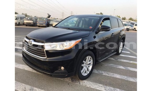ይግዙ Imported Toyota Highlander ጥቁር መኪና በ Import - Dubai በ ሶማሊያ ይግዙ Imported Toyota Highlander ጥቁር መኪና በ Import - Dubai በ ሶማሊያ