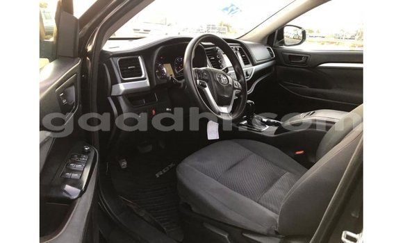 ይግዙ Imported Toyota Highlander ጥቁር መኪና በ Import - Dubai በ ሶማሊያ ይግዙ Imported Toyota Highlander ጥቁር መኪና በ Import - Dubai በ ሶማሊያ
