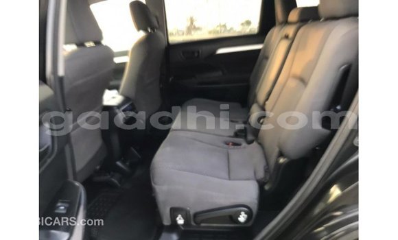 ይግዙ Imported Toyota Highlander ጥቁር መኪና በ Import - Dubai በ ሶማሊያ ይግዙ Imported Toyota Highlander ጥቁር መኪና በ Import - Dubai በ ሶማሊያ