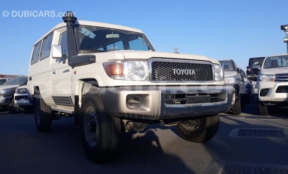Buy Import Toyota Land Cruiser White Car in Import - Dubai in Somalia Buy Import Toyota Land Cruiser White Car in Import - Dubai in Somalia