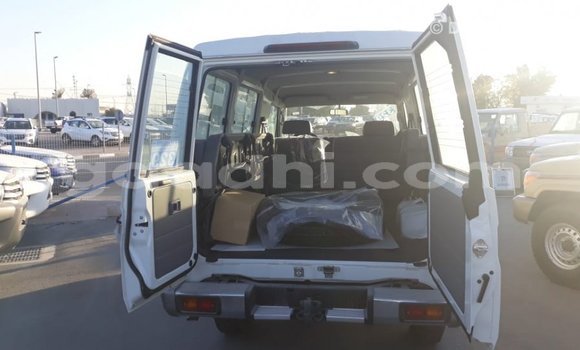 Buy Import Toyota Land Cruiser White Car in Import - Dubai in Somalia Buy Import Toyota Land Cruiser White Car in Import - Dubai in Somalia