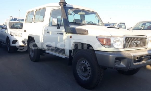 Buy Import Toyota Land Cruiser White Car in Import - Dubai in Somalia Buy Import Toyota Land Cruiser White Car in Import - Dubai in Somalia