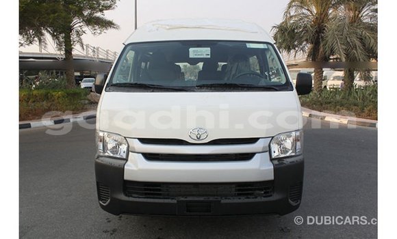 Nunua Imported Toyota Hiace Nyeupe Gari ndani ya Import - Dubai nchini Somalia Nunua Imported Toyota Hiace Nyeupe Gari ndani ya Import - Dubai nchini Somalia