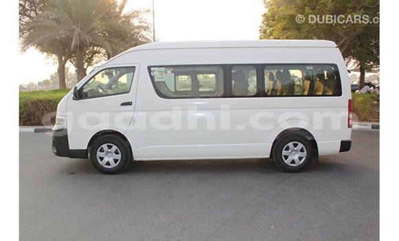 Nunua Imported Toyota Hiace Nyeupe Gari ndani ya Import - Dubai nchini Somalia Nunua Imported Toyota Hiace Nyeupe Gari ndani ya Import - Dubai nchini Somalia
