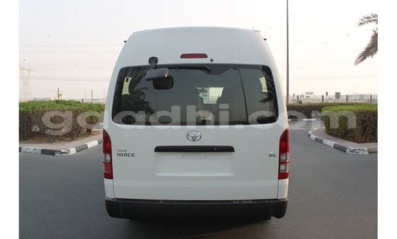 Nunua Imported Toyota Hiace Nyeupe Gari ndani ya Import - Dubai nchini Somalia Nunua Imported Toyota Hiace Nyeupe Gari ndani ya Import - Dubai nchini Somalia