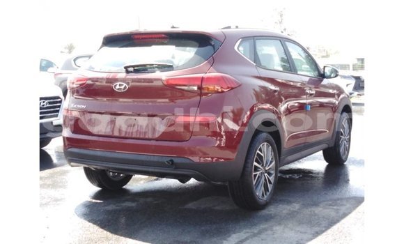 Acheter Import Voiture Hyundai Tucson Rouge à Import - Dubai, Somalie Acheter Import Voiture Hyundai Tucson Rouge à Import - Dubai, Somalie