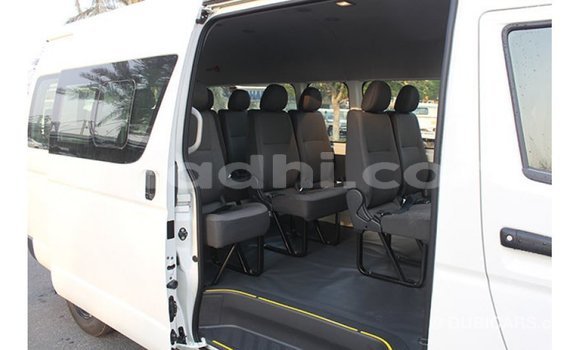 Nunua Imported Toyota Hiace Nyeupe Gari ndani ya Import - Dubai nchini Somalia Nunua Imported Toyota Hiace Nyeupe Gari ndani ya Import - Dubai nchini Somalia
