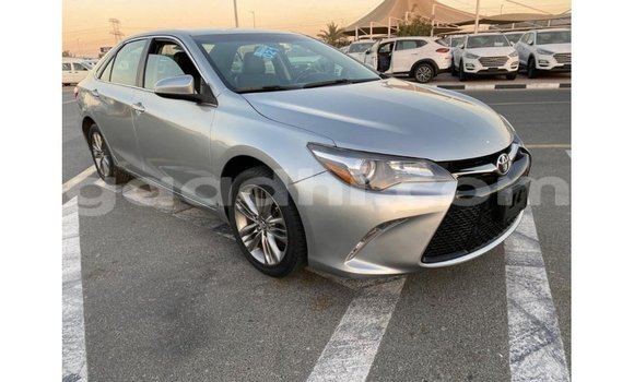 اشتري Imported Toyota Camry آخر سيارة في Import - Dubai في الصومال اشتري Imported Toyota Camry آخر سيارة في Import - Dubai في الصومال