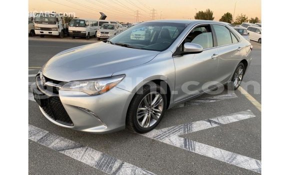 اشتري Imported Toyota Camry آخر سيارة في Import - Dubai في الصومال اشتري Imported Toyota Camry آخر سيارة في Import - Dubai في الصومال