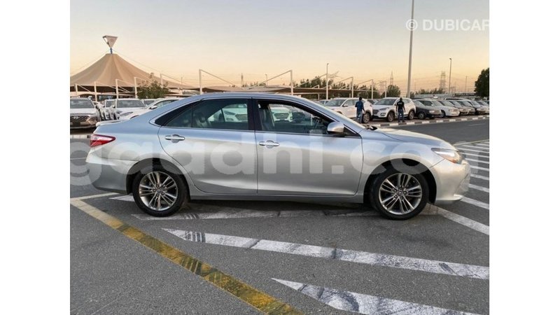 Big with watermark toyota camry somalia import dubai 4374