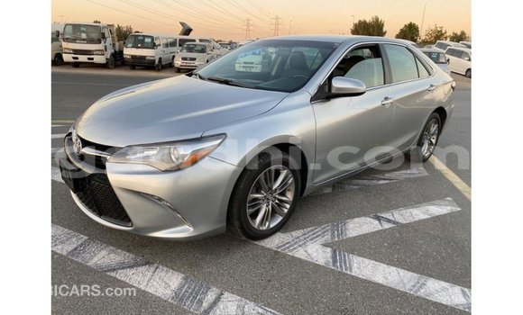 اشتري Imported Toyota Camry آخر سيارة في Import - Dubai في الصومال اشتري Imported Toyota Camry آخر سيارة في Import - Dubai في الصومال