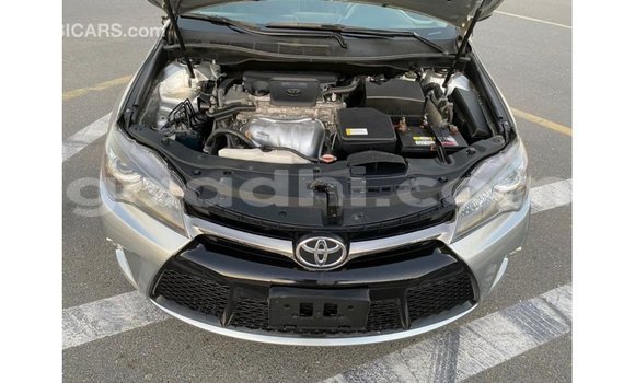 اشتري Imported Toyota Camry آخر سيارة في Import - Dubai في الصومال اشتري Imported Toyota Camry آخر سيارة في Import - Dubai في الصومال