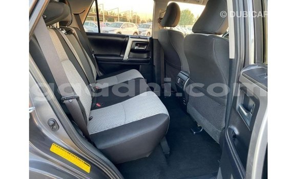 Buy Import Toyota HiAce Other Truck in Import - Dubai in Somalia Buy Import Toyota HiAce Other Truck in Import - Dubai in Somalia