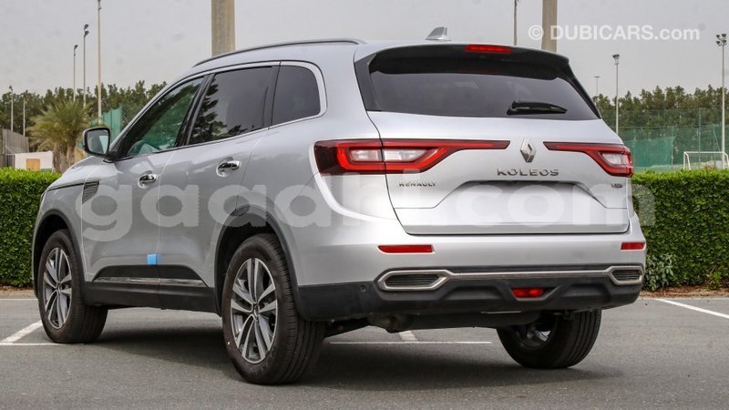 Big with watermark renault koleos somalia import dubai 4384