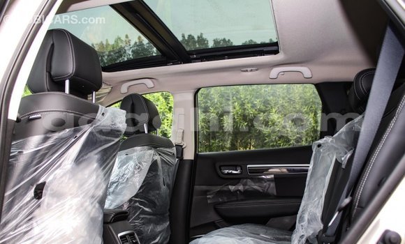 ይግዙ Imported Renault Koleos ሌላ መኪና በ Import - Dubai በ ሶማሊያ ይግዙ Imported Renault Koleos ሌላ መኪና በ Import - Dubai በ ሶማሊያ