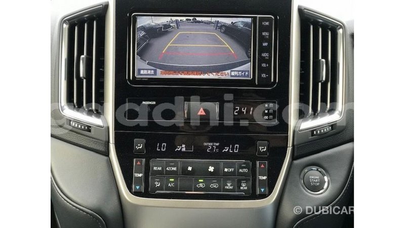 Big with watermark toyota land cruiser somalia import dubai 4387