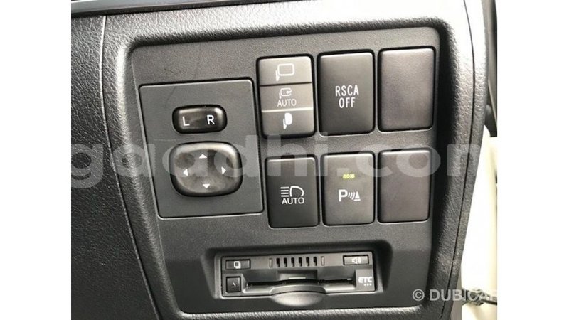 Big with watermark toyota land cruiser somalia import dubai 4387