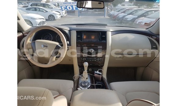 اشتري Imported Nissan Patrol أبيض سيارة في Import - Dubai في الصومال اشتري Imported Nissan Patrol أبيض سيارة في Import - Dubai في الصومال