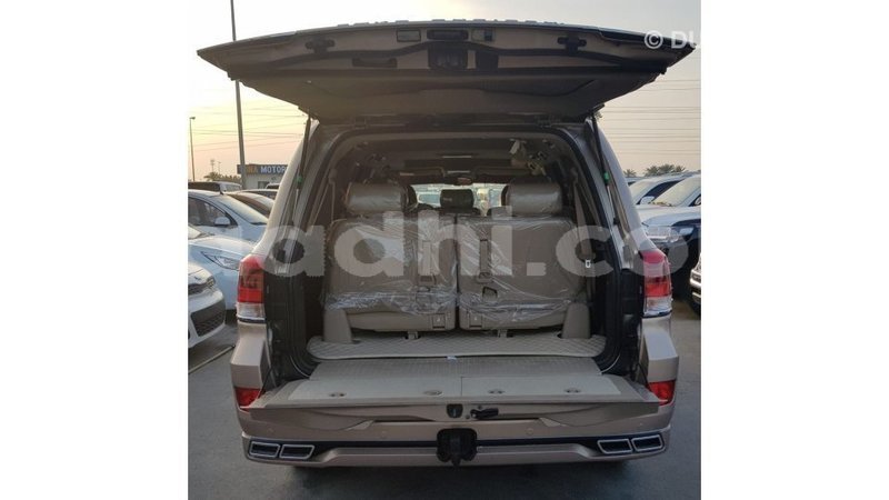 Big with watermark toyota land cruiser somalia import dubai 4392