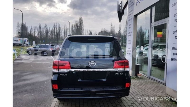 Big with watermark toyota land cruiser somalia import dubai 4394