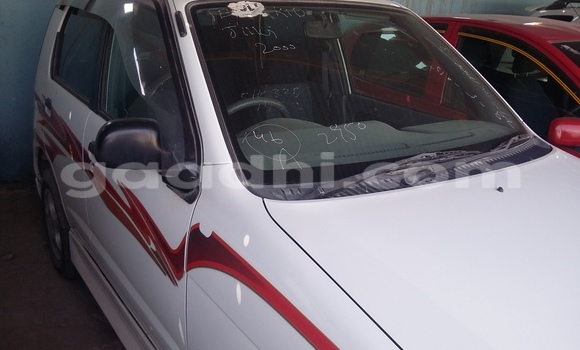 Oofamaa Daihatsu Sirion White Makiinaa iti Mogadishu keessatti Somalia keessatti Oofamaa Daihatsu Sirion White Makiinaa iti Mogadishu keessatti Somalia keessatti