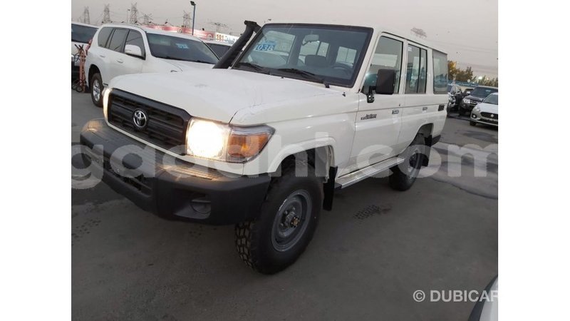 Big with watermark toyota land cruiser somalia import dubai 4399