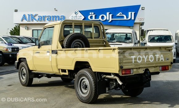 Buy Import Toyota Land Cruiser Beige Car in Import - Dubai in Somalia Buy Import Toyota Land Cruiser Beige Car in Import - Dubai in Somalia