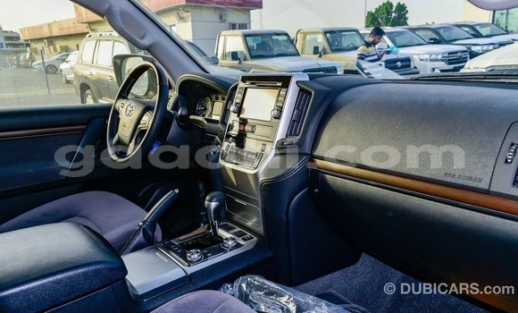 Buy Import Toyota Land Cruiser White Car in Import - Dubai in Somalia Buy Import Toyota Land Cruiser White Car in Import - Dubai in Somalia