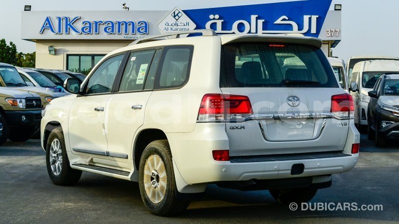 Big with watermark toyota land cruiser somalia import dubai 4403