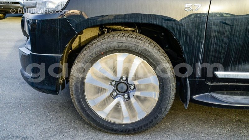 Big with watermark toyota land cruiser somalia import dubai 4404