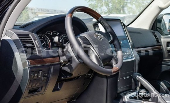 Imported Toyota Land Cruiser Black Makiinaa iti Import - Dubai keessatti Somalia keessatti Imported Toyota Land Cruiser Black Makiinaa iti Import - Dubai keessatti Somalia keessatti