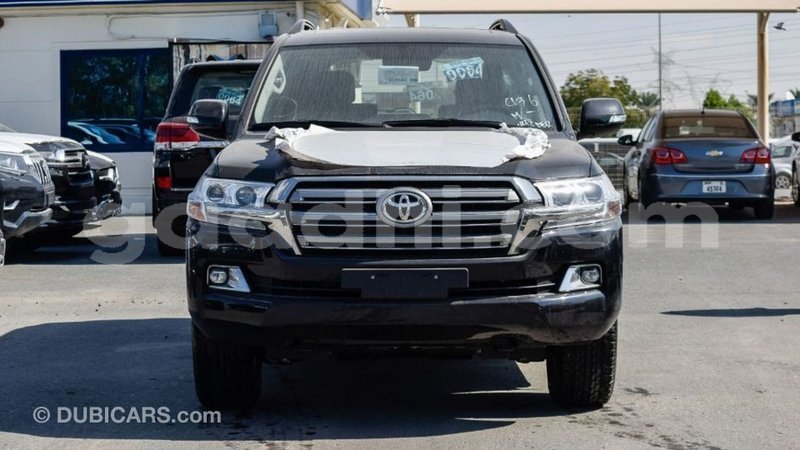 Big with watermark toyota land cruiser somalia import dubai 4410