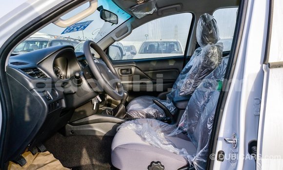 Buy Import Mitsubishi L200 White Car in Import - Dubai in Somalia Buy Import Mitsubishi L200 White Car in Import - Dubai in Somalia