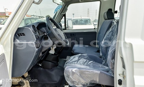 Buy Import Toyota Land Cruiser White Car in Import - Dubai in Somalia Buy Import Toyota Land Cruiser White Car in Import - Dubai in Somalia