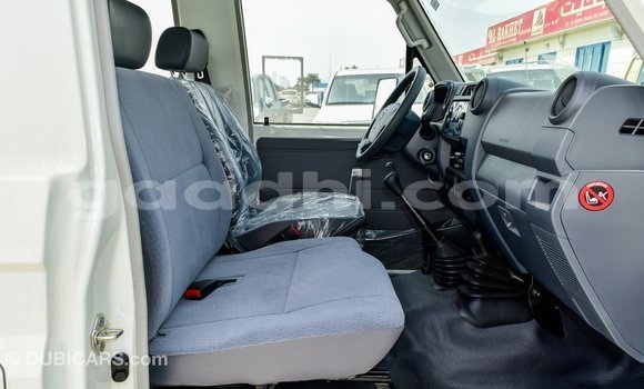 Buy Import Toyota Land Cruiser White Car in Import - Dubai in Somalia Buy Import Toyota Land Cruiser White Car in Import - Dubai in Somalia