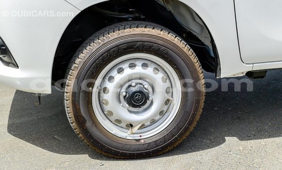 Buy Import Toyota Hilux White Car in Import - Dubai in Somalia Buy Import Toyota Hilux White Car in Import - Dubai in Somalia
