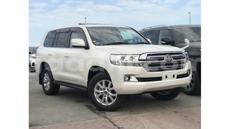 Big with watermark toyota land cruiser somalia import dubai 4423