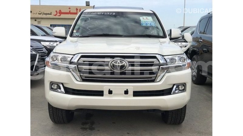 Big with watermark toyota land cruiser somalia import dubai 4423