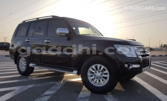 اشتري Imported Mitsubishi Pajero أسود سيارة في Import - Dubai في الصومال اشتري Imported Mitsubishi Pajero أسود سيارة في Import - Dubai في الصومال