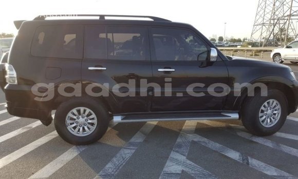 اشتري Imported Mitsubishi Pajero أسود سيارة في Import - Dubai في الصومال اشتري Imported Mitsubishi Pajero أسود سيارة في Import - Dubai في الصومال